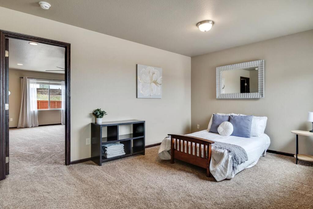 Large Home In The Most Convenient Location Rapid City Extérieur photo