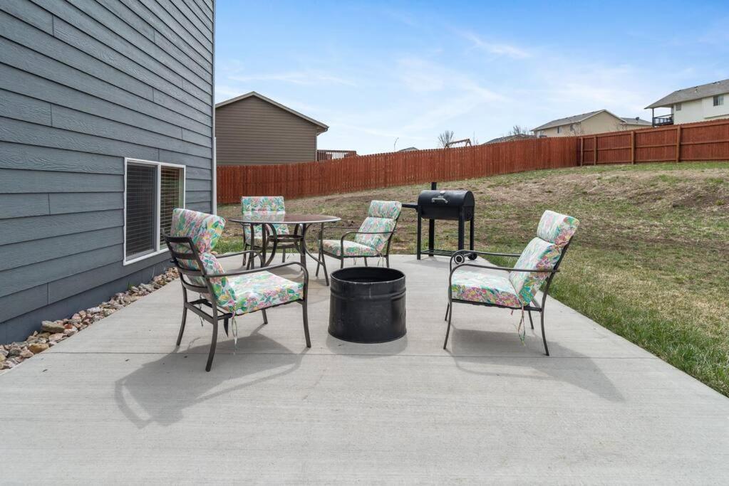 Large Home In The Most Convenient Location Rapid City Extérieur photo