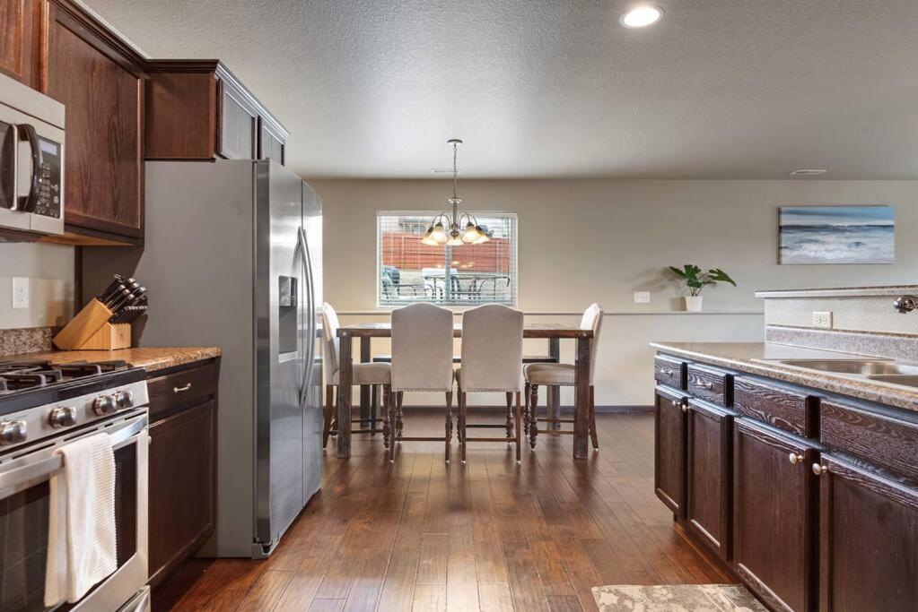 Large Home In The Most Convenient Location Rapid City Extérieur photo