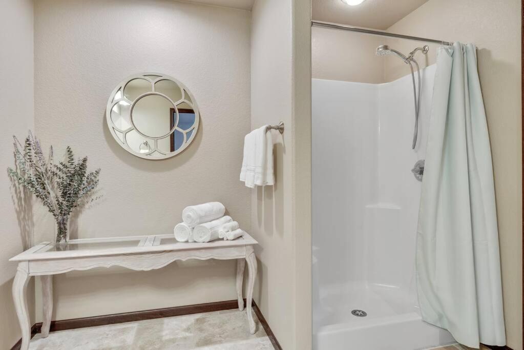 Large Home In The Most Convenient Location Rapid City Extérieur photo